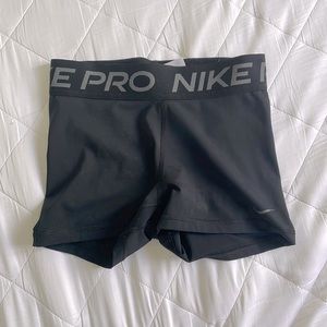 Nike Pro
